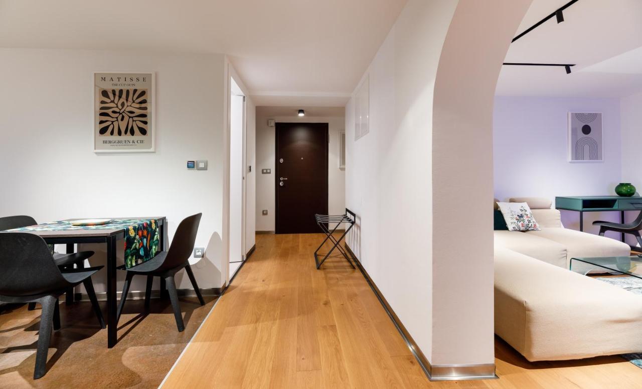 Stylish City Apartment Split Exterior foto